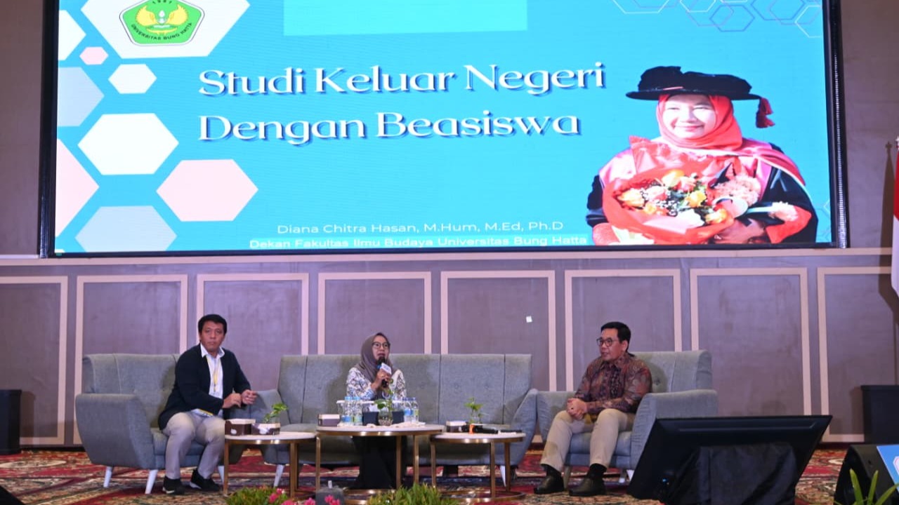 Diana Chitra Hasan, M.Hum., M.Ed., Ph.D, Dosen Sastra Inggris Universitas Bung Hatta Jadi Pembicara Scholarship Opportunities for Studying Abroad 