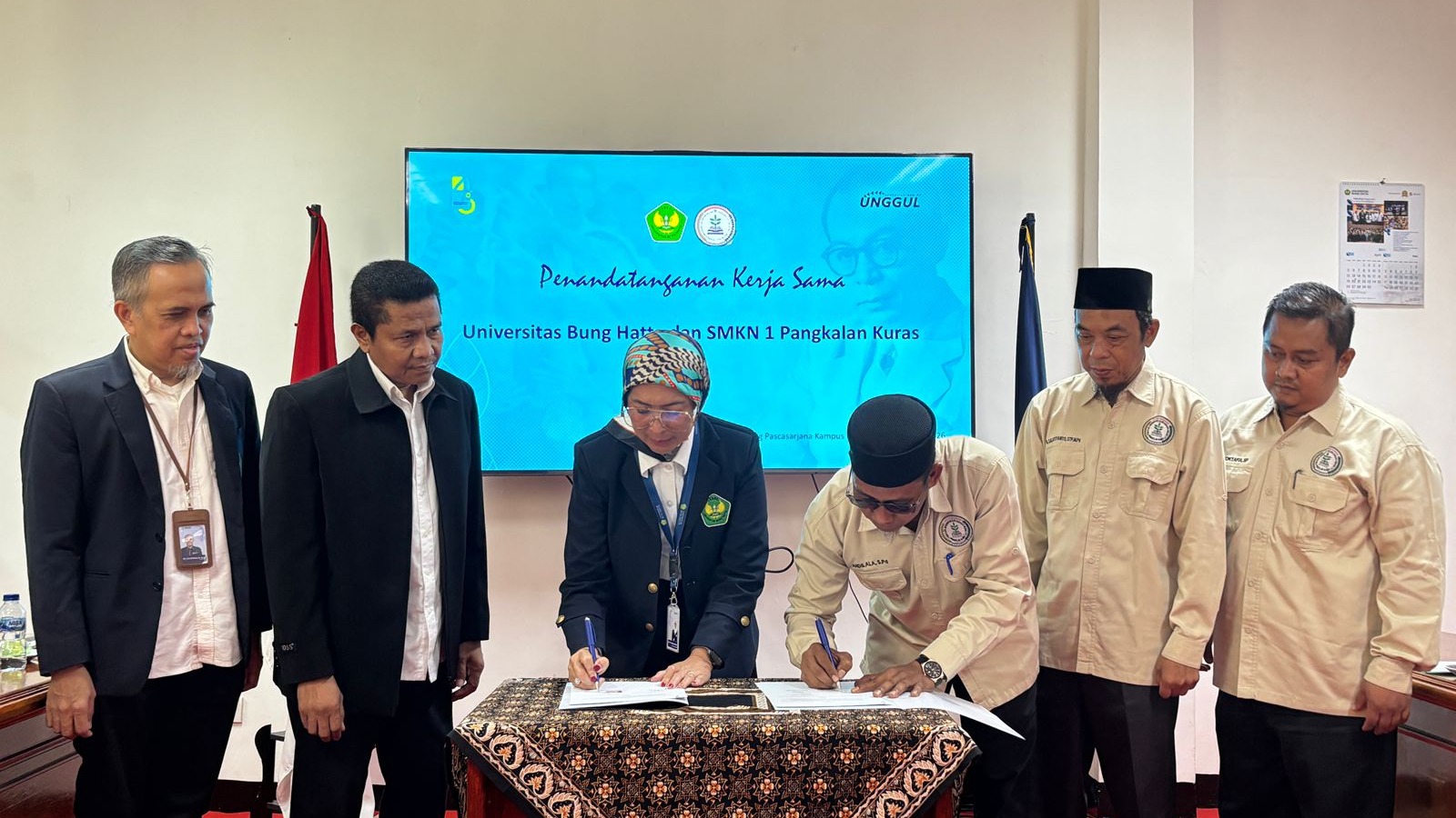  Universitas Bung Hatta dan SMKN 1 Pangkalan Kuras Tandatangani Kerja Sama Pendidikan dan Pengembangan SDM