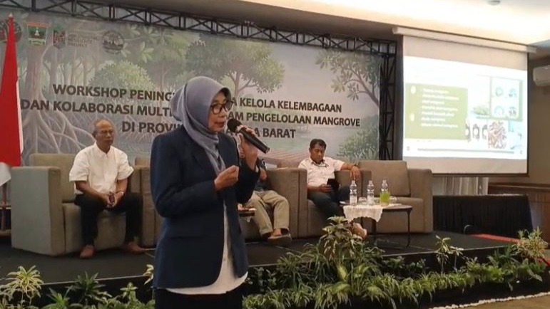 Prof. Dr. Yusra, M.S, Dekan FPIK Universitas Bung Hatta Bahas Pengelolaan Hasil Mangrove Sumatera Barat