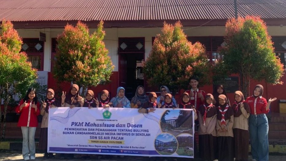 Fakultas Hukum Universitas Bung Hatta Sosialisasikan Bahaya Bullying melalui Media Visual di SDN 55 Aie Pacah