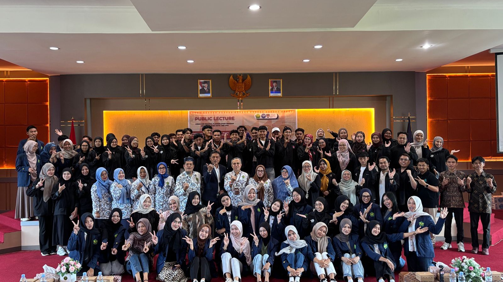 PWK Universitas Bung Hatta dan UiTM Malaysia Gelar Public Lecture Internasional Bahas Pariwisata Kontemporer dan Mitigasi Bencana