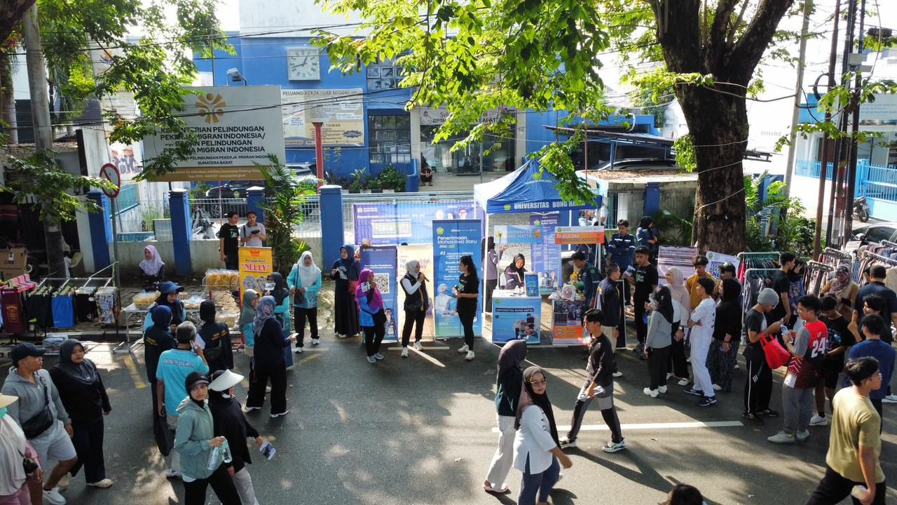 Universitas Bung Hatta Semarakkan CFD Padang, Kenalkan Prodi Unggulan