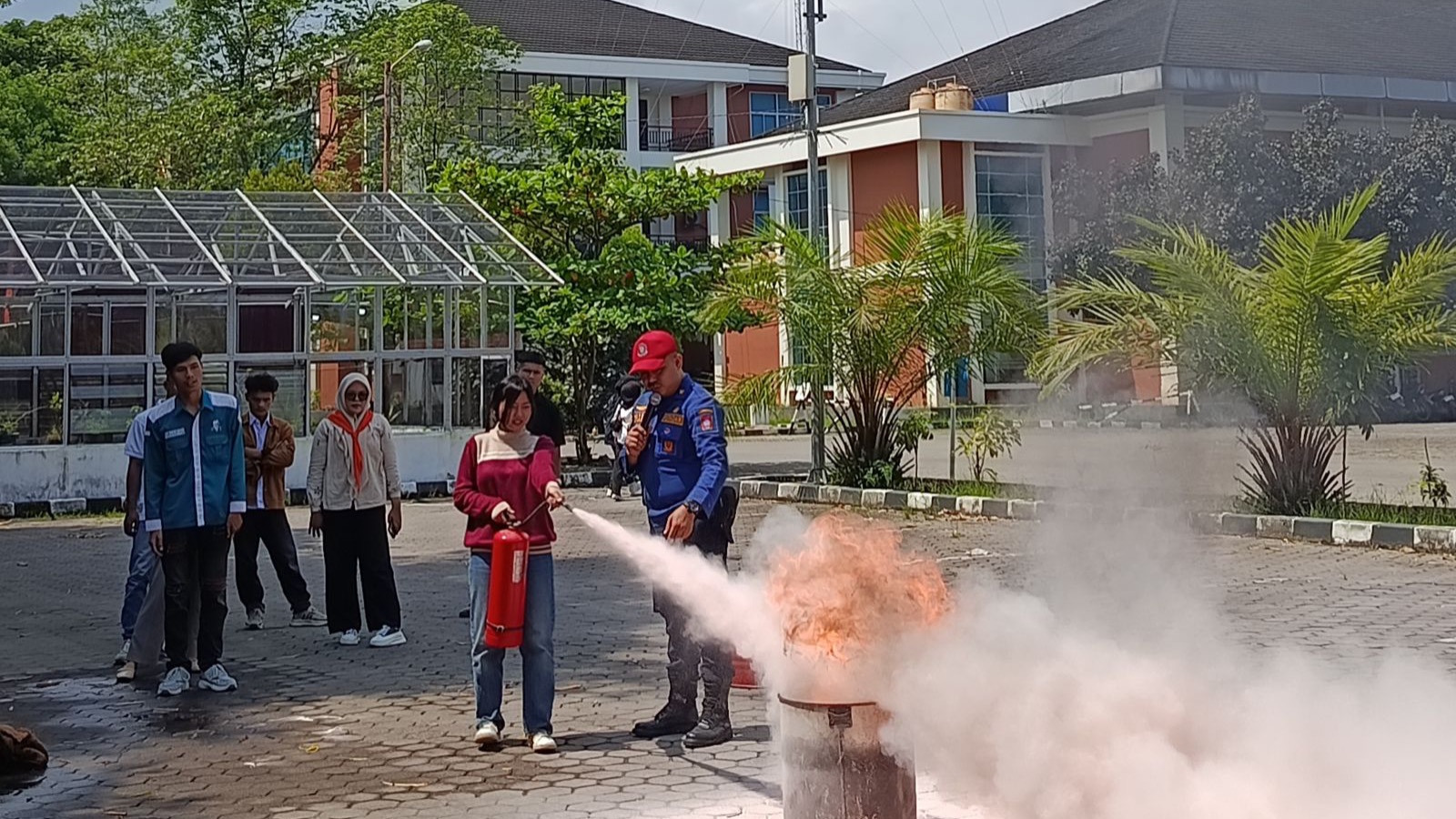 Universitas Bung Hatta Buka Pelatihan APAR UKM KSR PMI Proklamator, Tingkatkan Kesiapsiagaan Mahasiswa Hadapi Keadaan Darurat