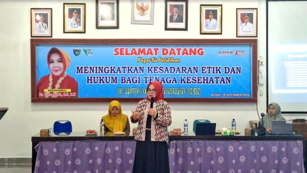 Dr. Yofiza Media, S.H., M.H Dosen FH Universitas Bung Hatta Beri Pelatihan Etik dan Hukum Kesehatan di RSUD Muhammad Zein