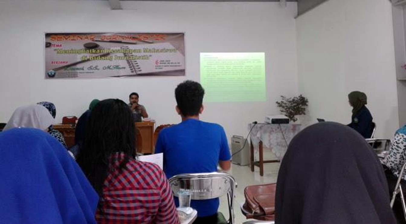 Mahasiswa Sastra Indonesia UBH Mengadakan  Seminar Jurnalistik