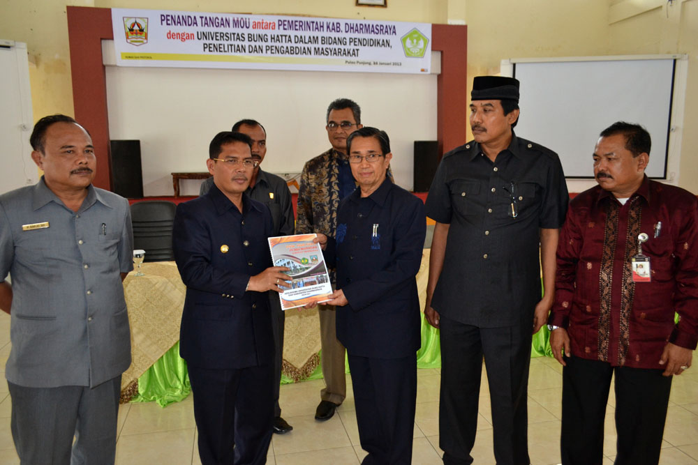 MoU Universitas Bung Hatta dengan Pemkab.Dharmasraya: Pokok-pokok  pikiran UBH untuk Pemkab Dharmasraya