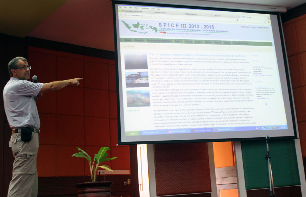 Pakar Kelautan ZMT-Bremen Berikan Kuliah Umum di FPIK-UBH