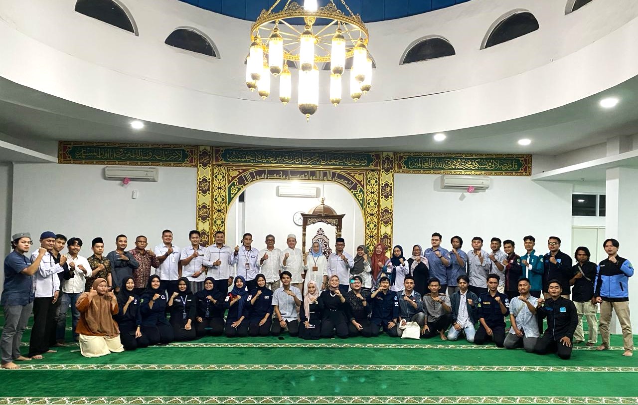 Buka Puasa Bersama Rektor dengan Pengurus Lembaga Kemahasiswaan