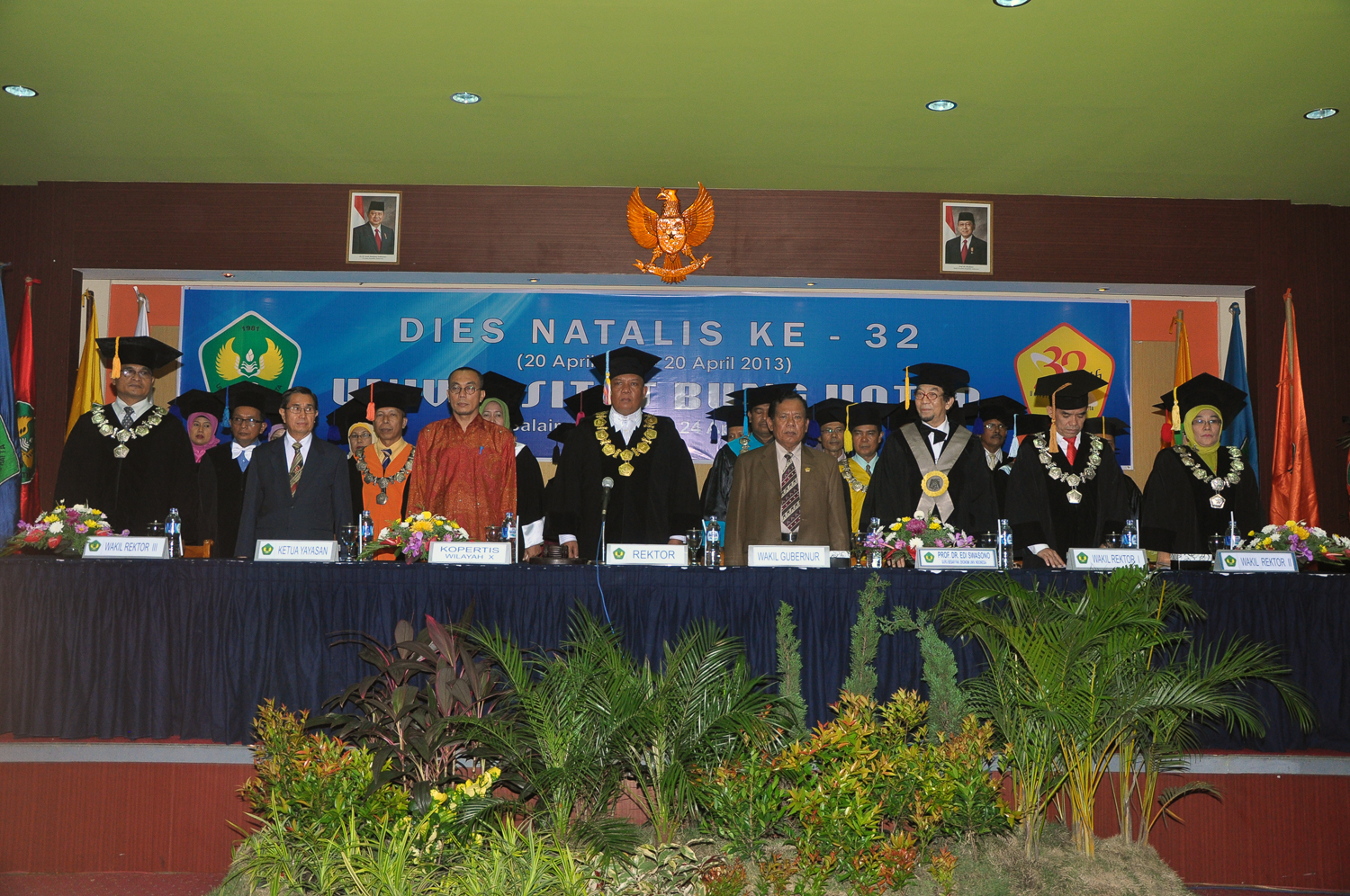 32 Tahun Universitas Bung Hatta : Menuju The world class university