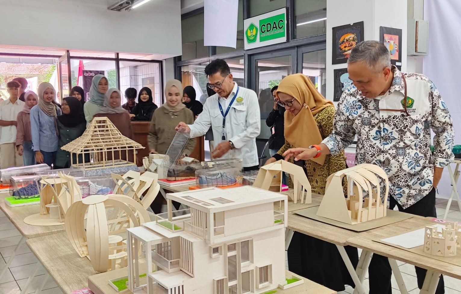 Hima Arsitektur Universitas Bung Hatta Gelar Pameran Hasil Karya Mahasiswa