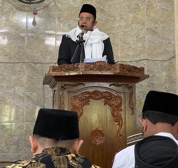 Khutbah Shalat Idul Adha Ketua Badan Pembina YPBH Prof. Ganefri : Pentingnya Pendidikan Ketauhidan dan Keteladanan.