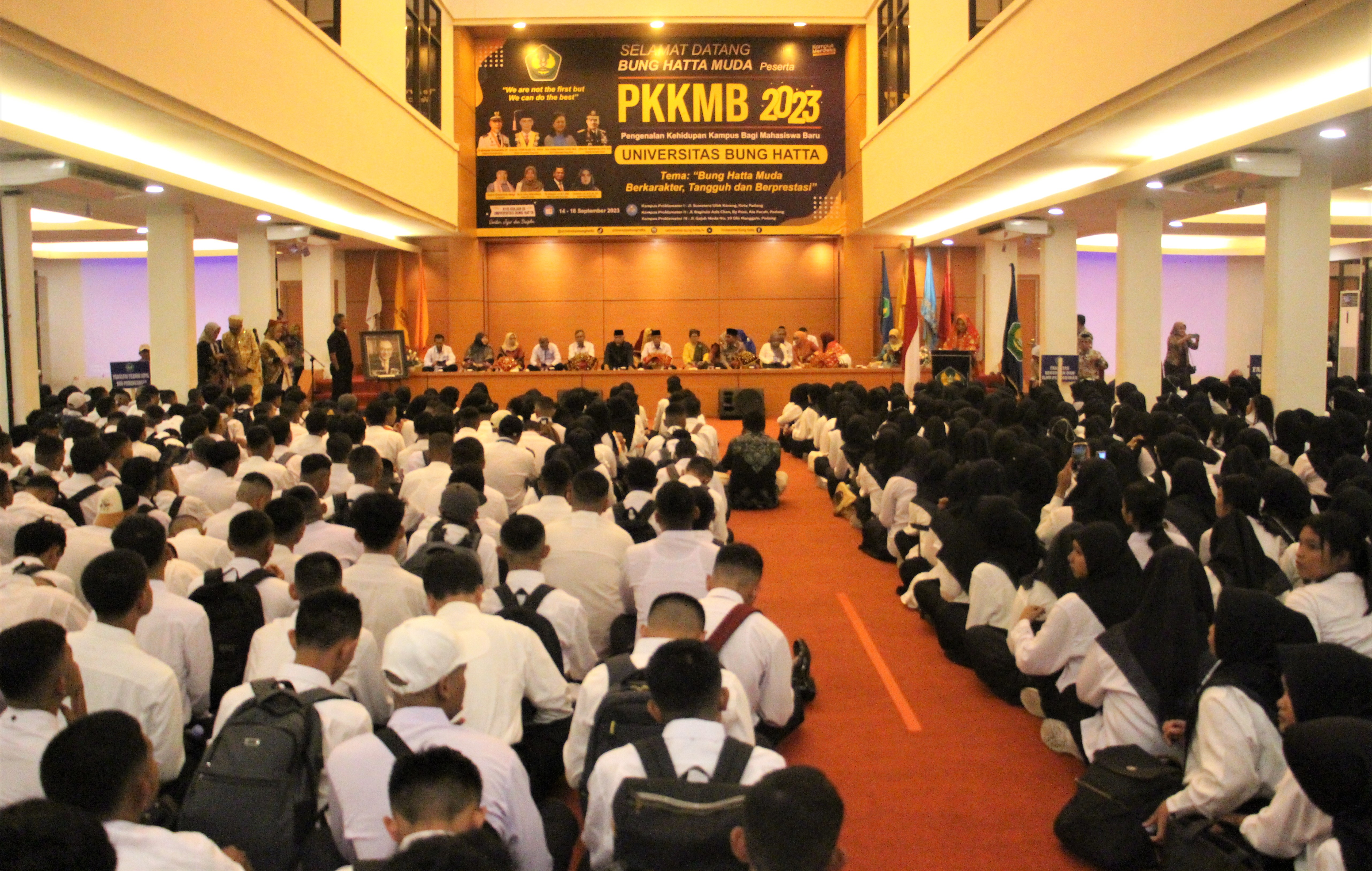 Putri Bungsu Bung Hatta Halida Nuriah Hatta: Rajin Membaca, Dengan Membaca Menambah Ilmu Pengetahuan