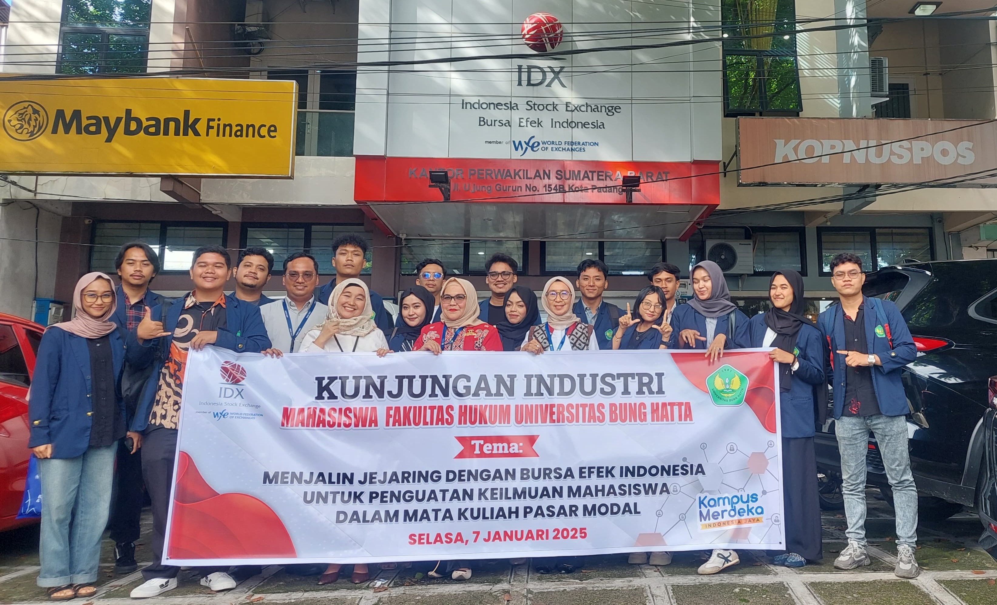 Kunjungan industri Mahasiswa Fakultas Hukum Universitas Bung Hatta ke Kantor Perwakilan Sumatera Barat Bursa Efek Indonesia