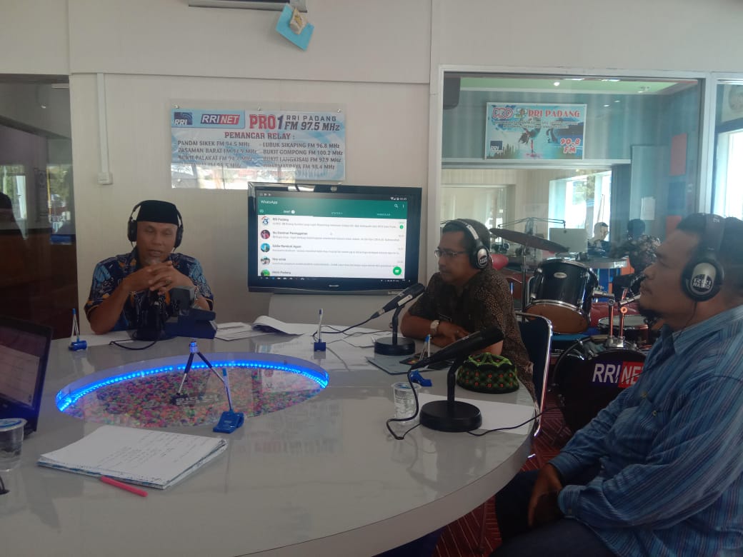 Pakar Planalogi FTSP UBH,  Dr. Fidel Miro, Diundang sebagai Mitra Diskusi di RRI Pro 1 Padang