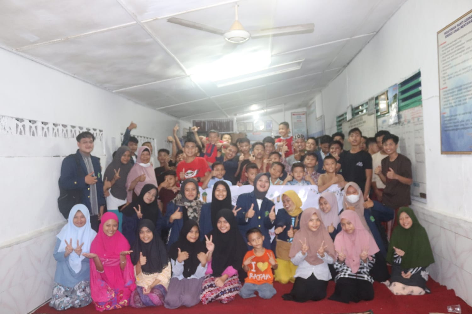 Mahasiswa KIP-K Universitas Bung Hatta Buka Bersama Anak Panti Asuhan