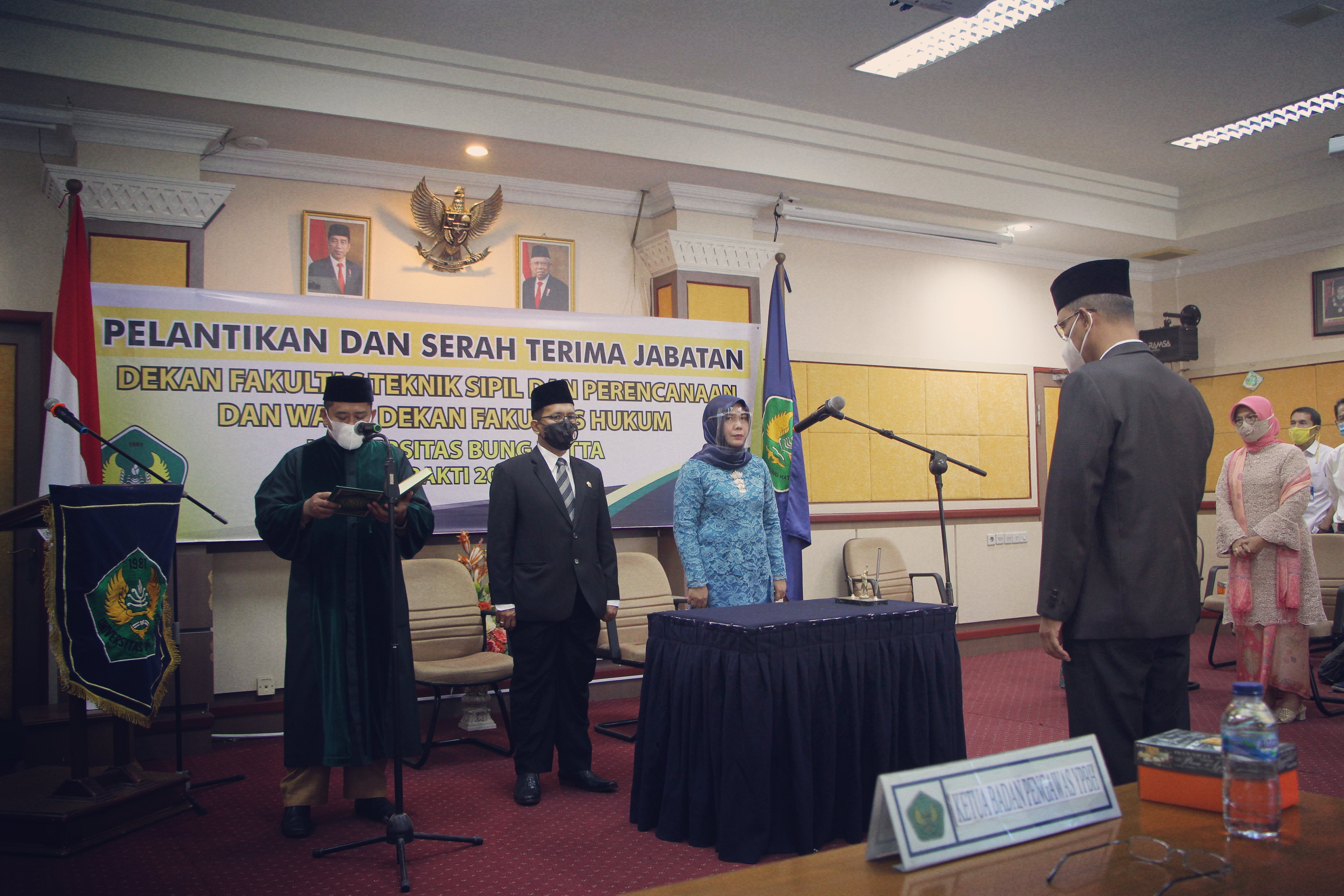 Rektor Melantik Dekan FTSP dan Wakil Dekan FH Periode 2021-2025
