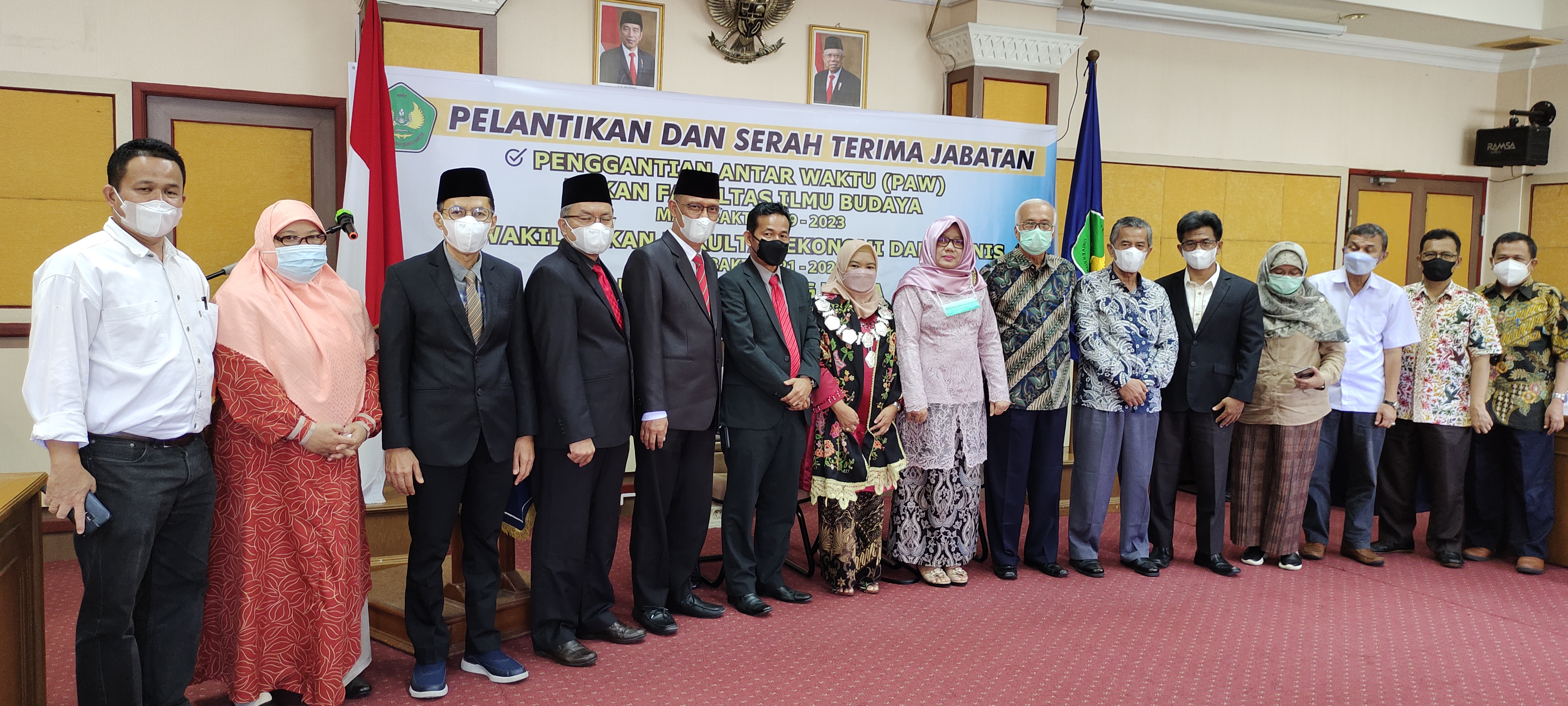 Rektor Universitas Bung Hatta Resmi Melantik Dekan (PAW) Fakultas Ilmu Budaya (FIB) dan Wakil Dekan Fakultas Ekonomi dan Bisnis (FEB)