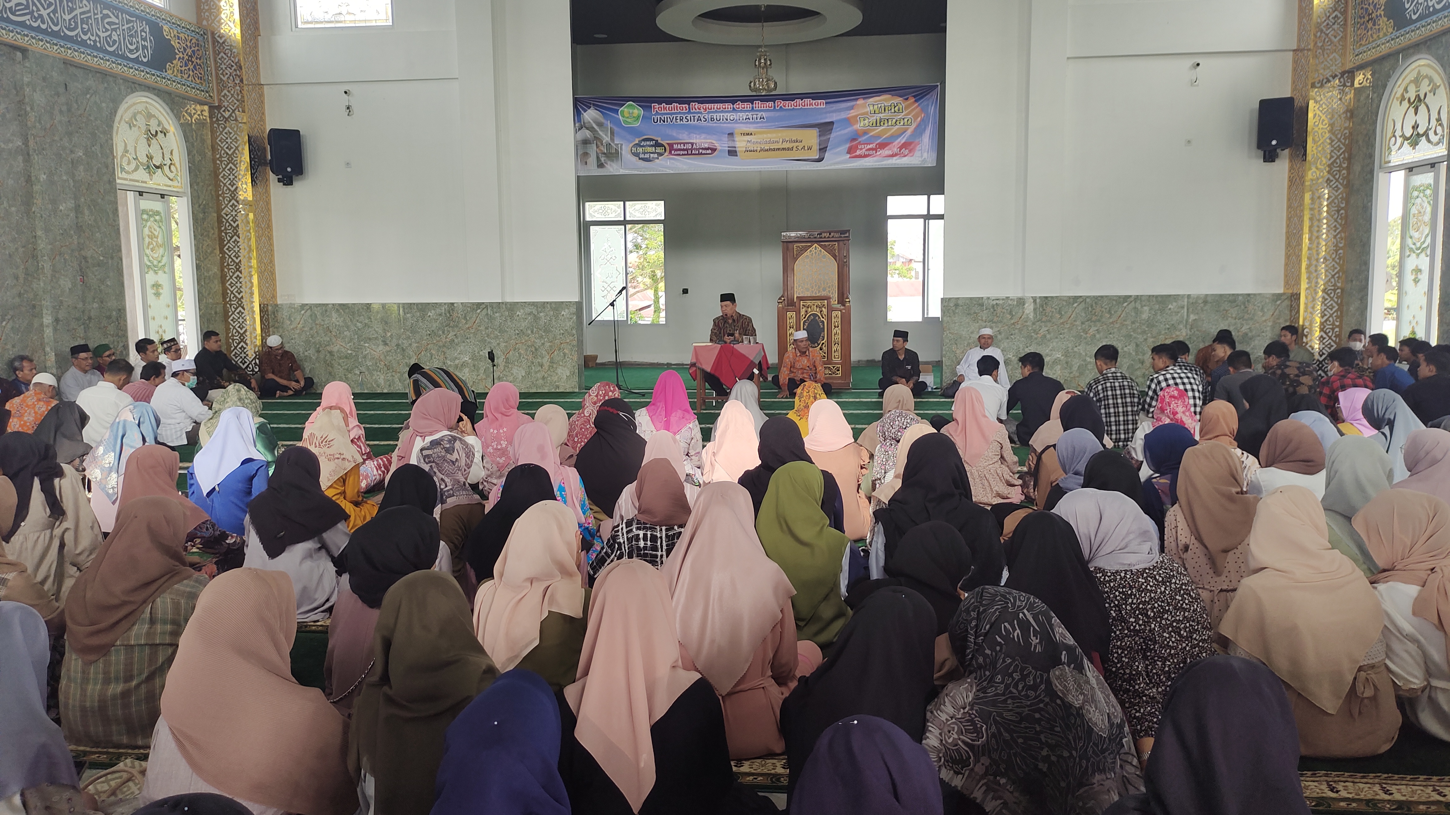 Teladani Sifat Rasulullah Saw, Civitas Akademika FKIP Universitas Bung Hatta Ikuti Wirid Bulanan