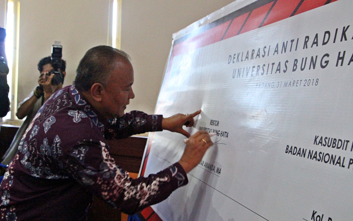 Universitas Bung Hatta Deklarasikan Kampus Anti Radikalisme
