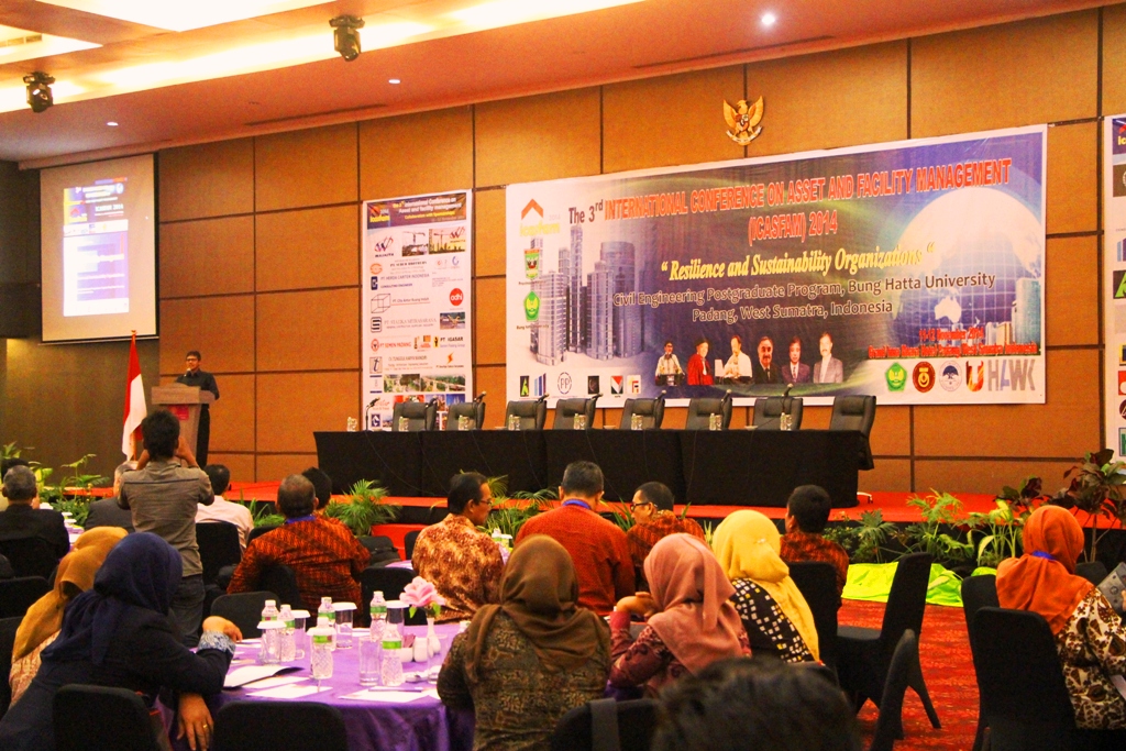 Gubernur Sumbar Buka Internasional Conference Asset and Facility Management 2014