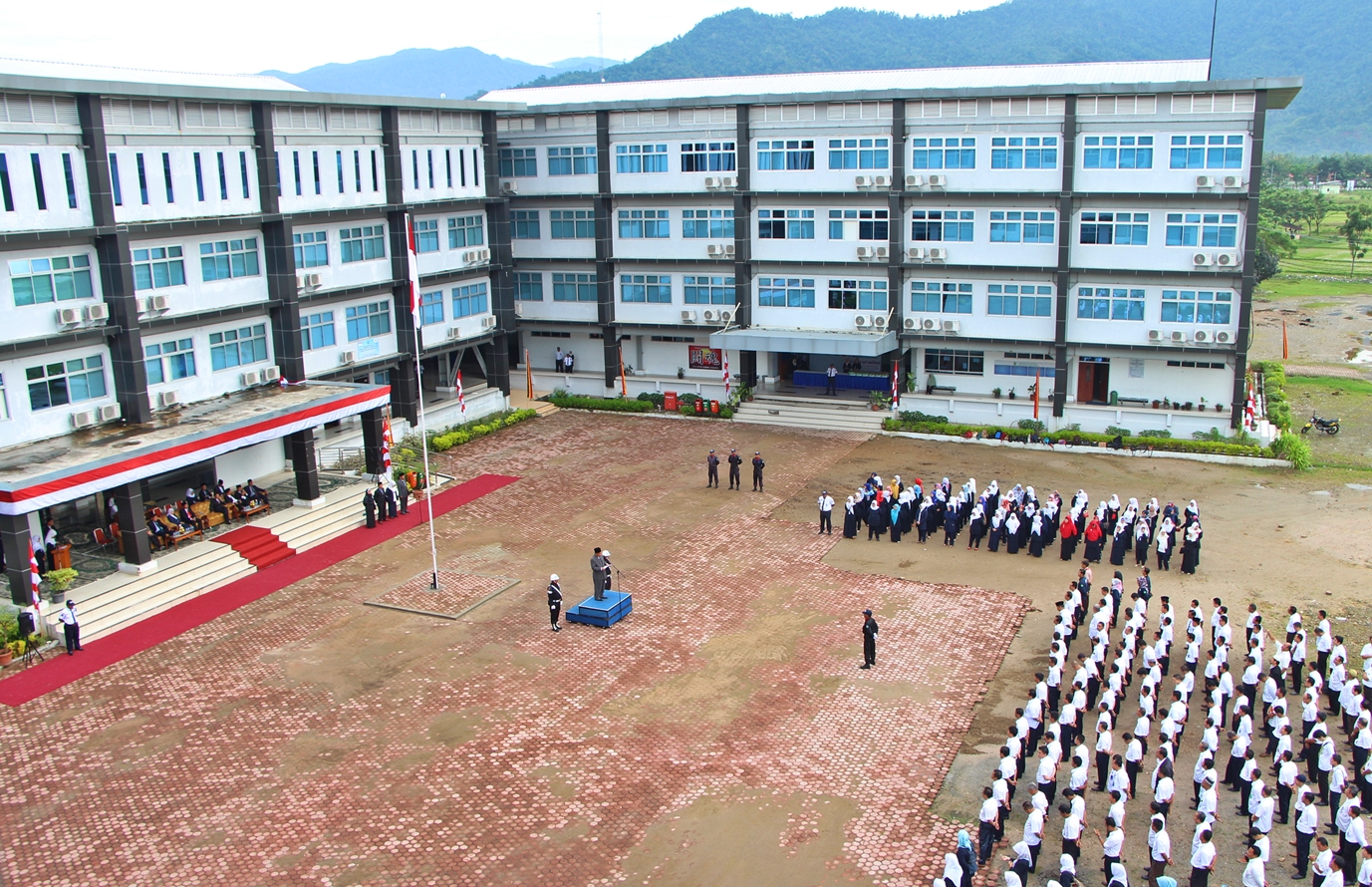 HUT RI ke-72, Universitas Bung Hatta Menggelar Upacara Kemerdekaan