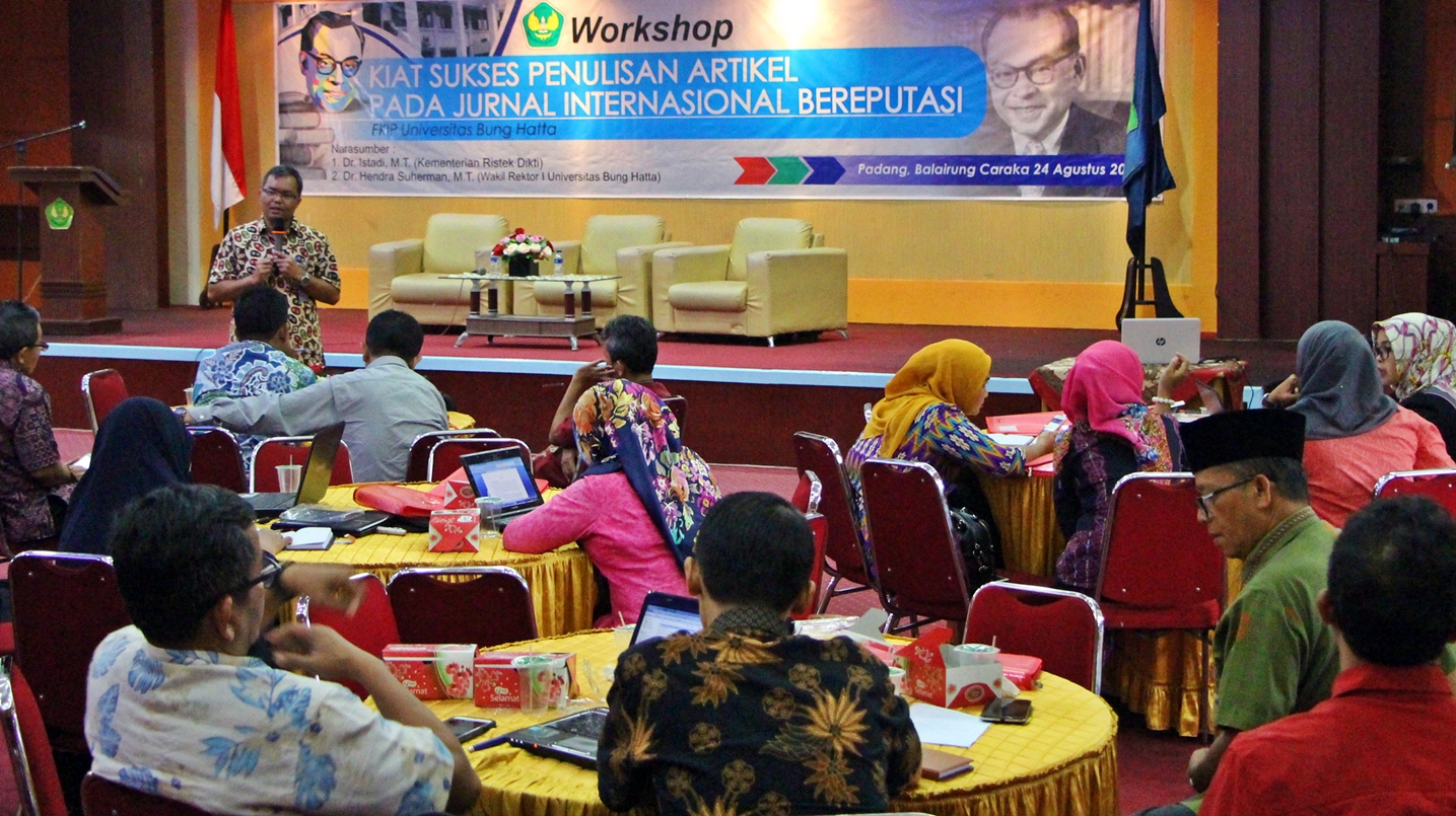 FKIP Universitas Bung Hatta Adakan Worksho Penulisan Artikel Ilmiah