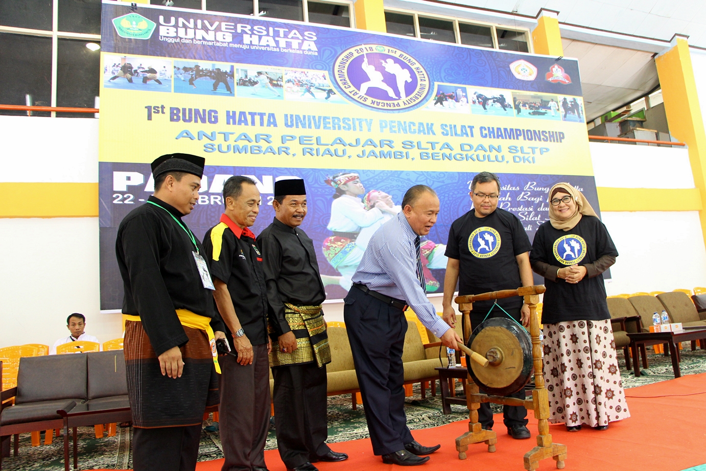 457 Pendekar Silat Tingkat SMP dan SMA Berlaga di Universitas Bung Hatta