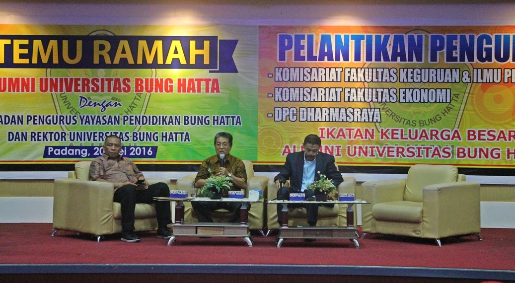 Pembukaan Mubes VI Alumni dan Temu Ramah Pimpinan Universitas Bung Hatta