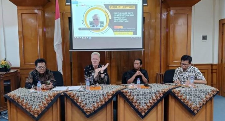 Praktisi dari HAWK Hildesheim-Germany Berikan Kuliah di Prodi Arsitektur Fakultas Teknik Sipil dan Perencanaan Universitas Bung Hatta