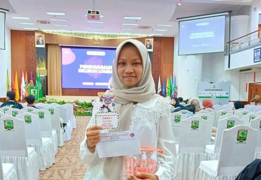 Zahwa Aulia Putri Mahasiswa PGSD Universitas Bung Hatta Juara 1 di MTQ Mahasiswa se-Sumatera Barat