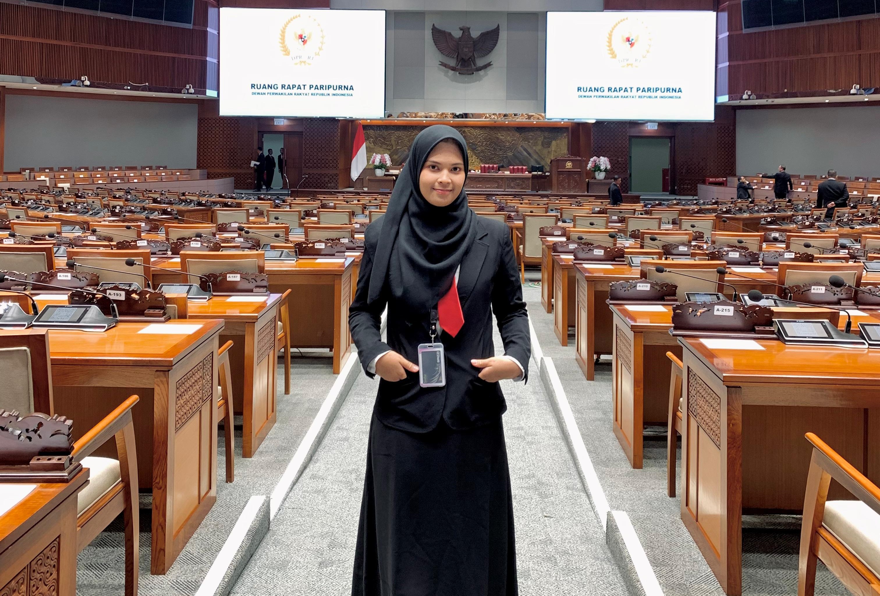 Tiara Regina Karin, Mahasiswa Sastra Jepang FIB-UBH, Magang Di Rumah Rakyat