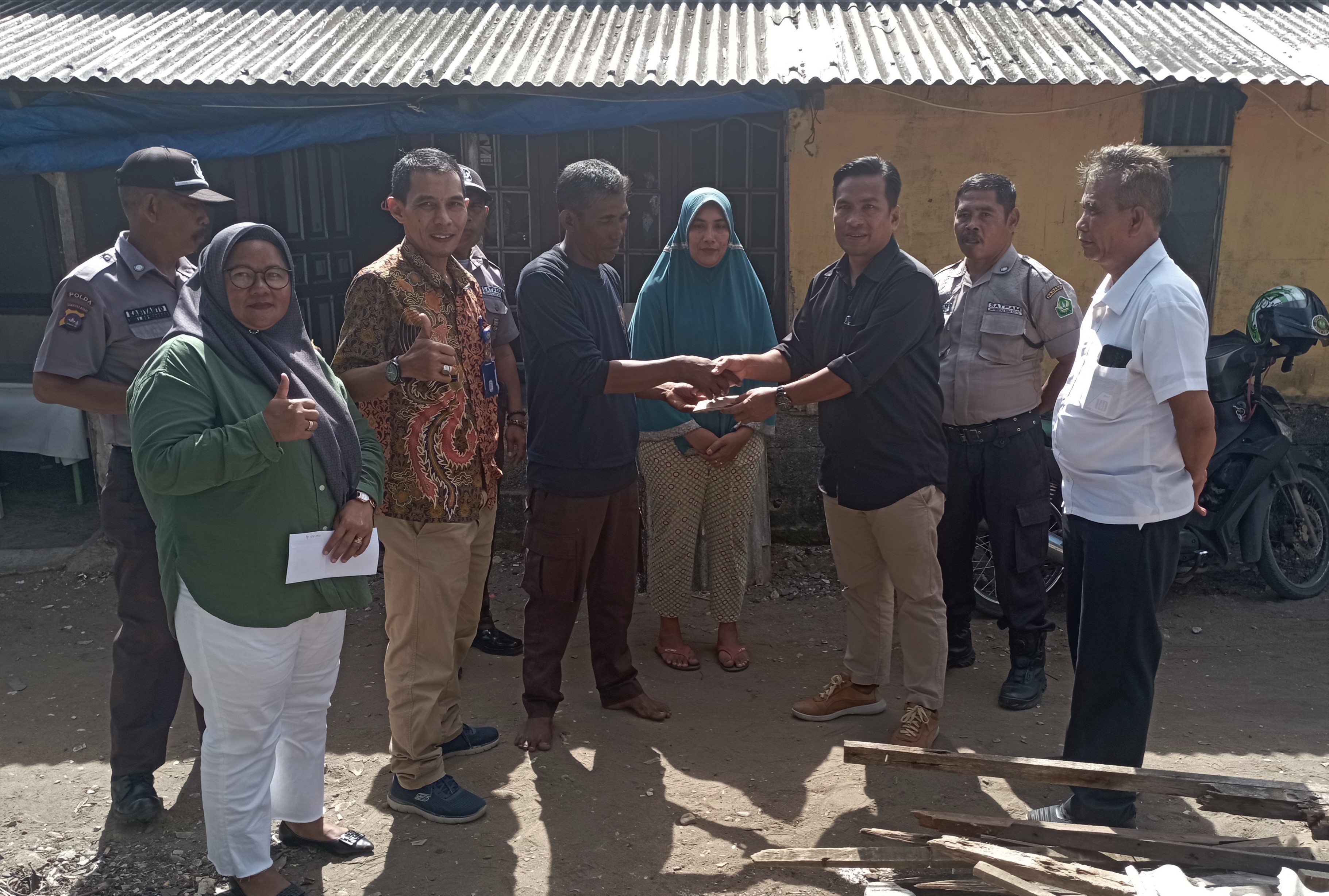 Civitas Akademika Universitas Bung Hatta Peduli Bencana