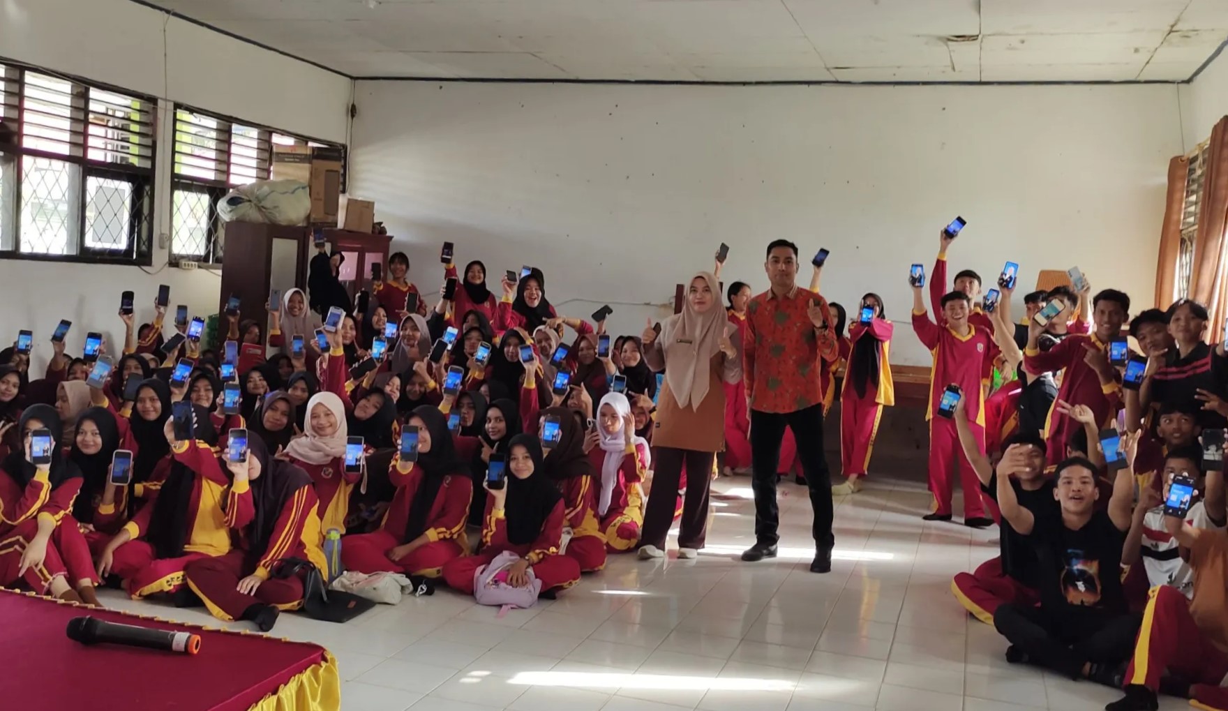 Tim PKM Prodi Pendidikan Bahasa dan Sastra Indonesia FKIP Universitas Bung Hatta, Bekali Siswa SMAN 1 Mukomuko Hadapi UTBK