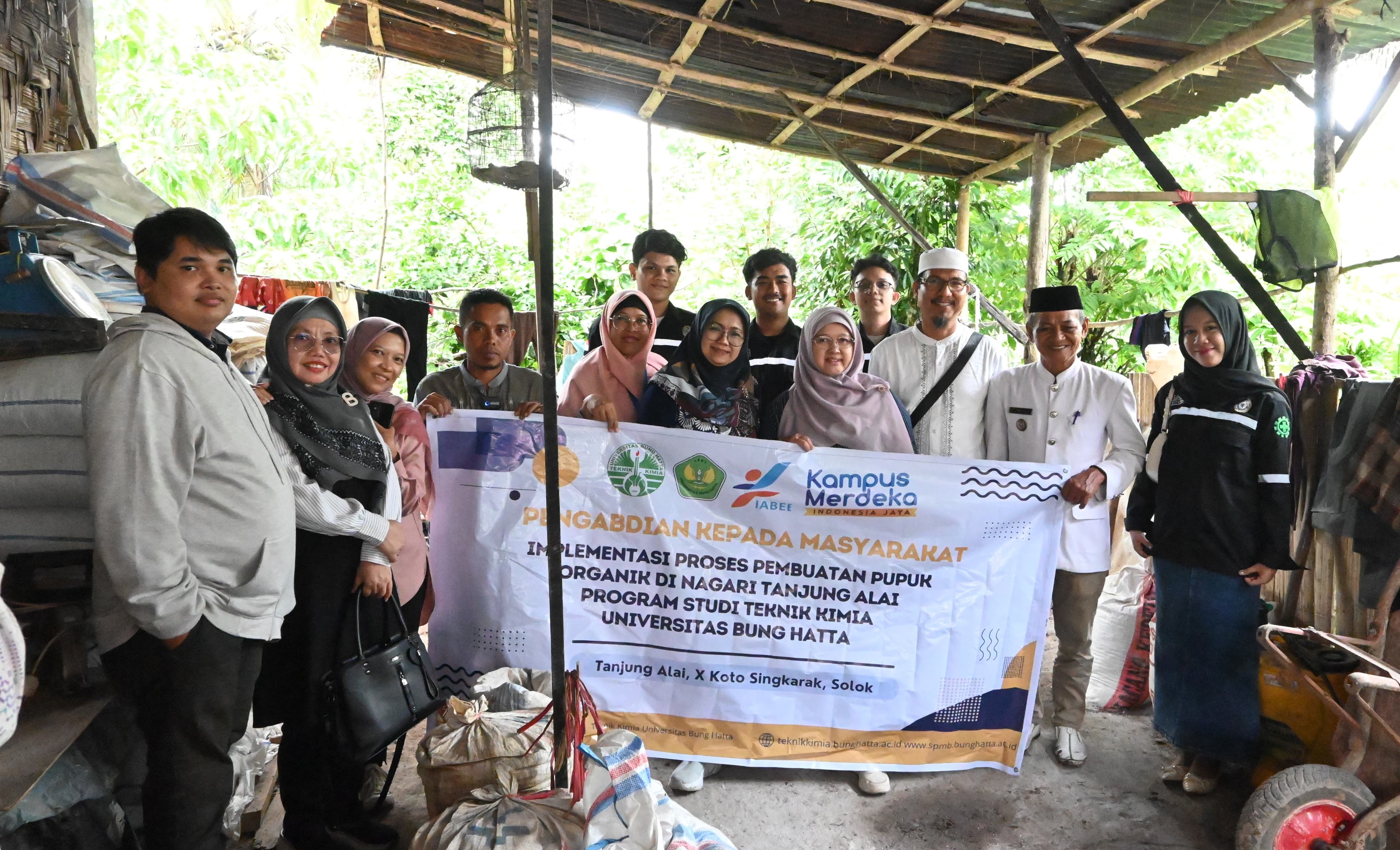 Fakultas Teknologi Industri Universitas Bung Hatta Laksanakan PKM di UMKM Pupuk Organik di Nagari Binaan Tanjung Alai