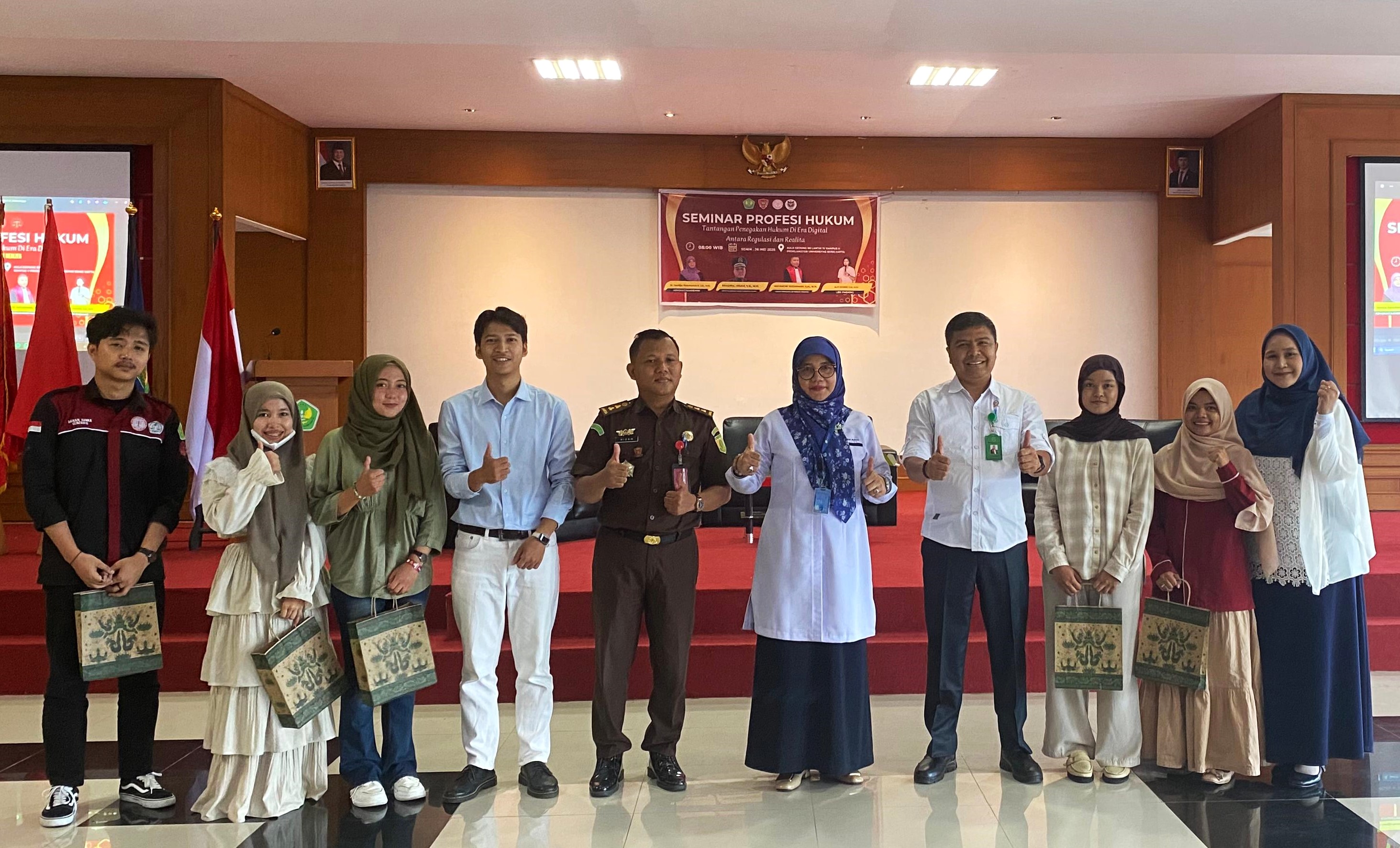 Seminar Profesi Hukum Fakultas Hukum Universitas Bung Hatta : Tantangan Penegakan Hukum Di Era Digital Antara Regulasi Dan Realita