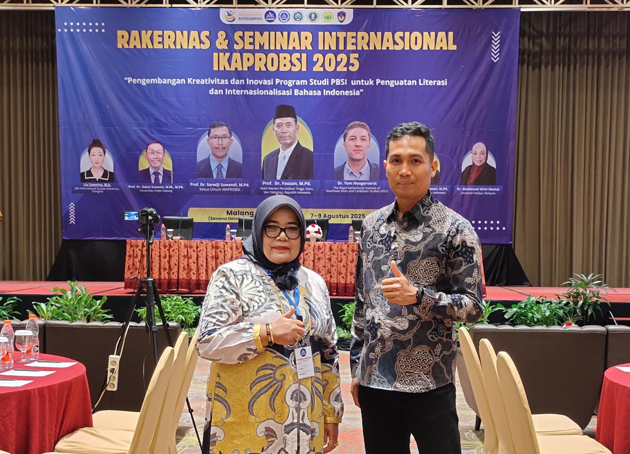 Kaprodi Pendidikan Bahasa dan Sastra Indonesia FKIP Universitas Bung Hatta Ikuti Rakernas dan Seminar Internasional IKAPROBSI 2025