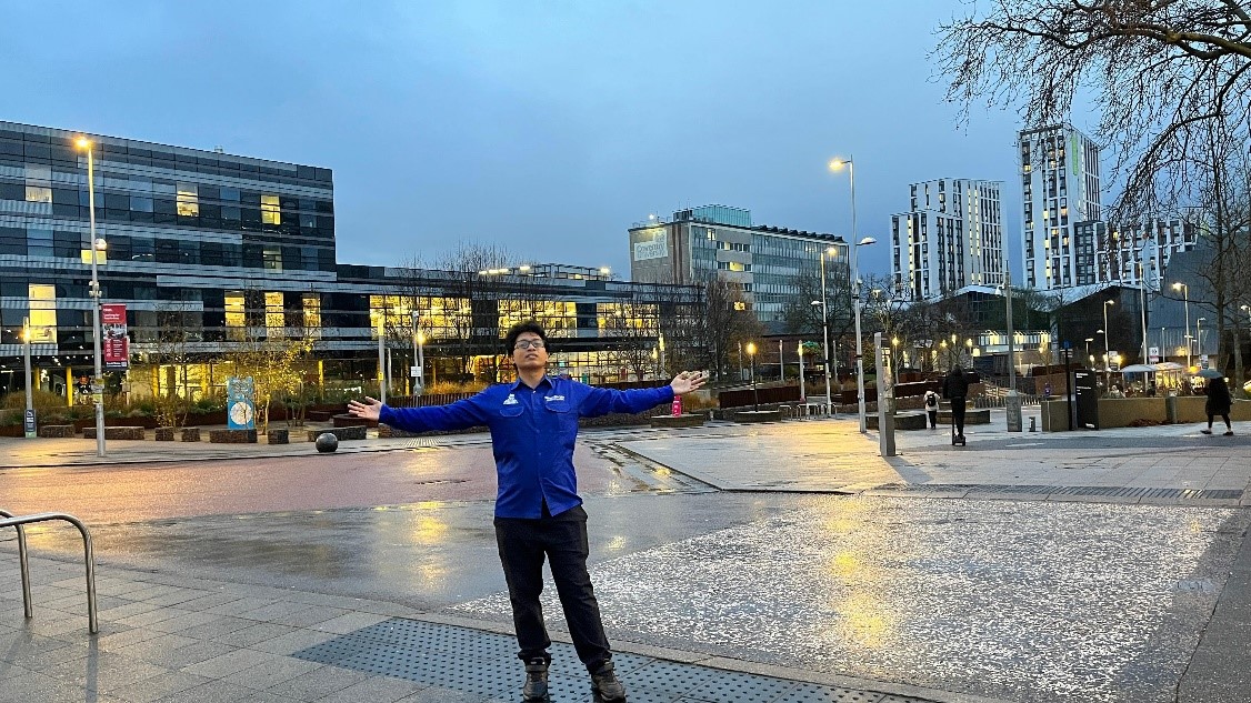 Muhammad Ridho Aulia, Awardee IISMA 2023 Mahasiswa Prodi TRKJ-FTI UBH Berbagi Pengalaman Menikmati Kemajuan Teknologi di Kota Coventry, Inggris