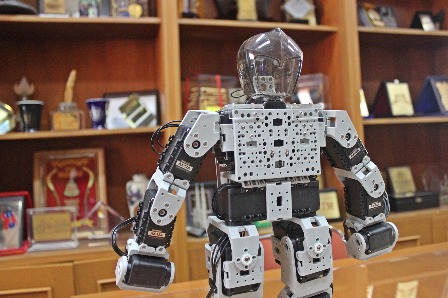 Tim Robotik Universitas Bung Hatta Lolos Tahap 1 KRI Regional