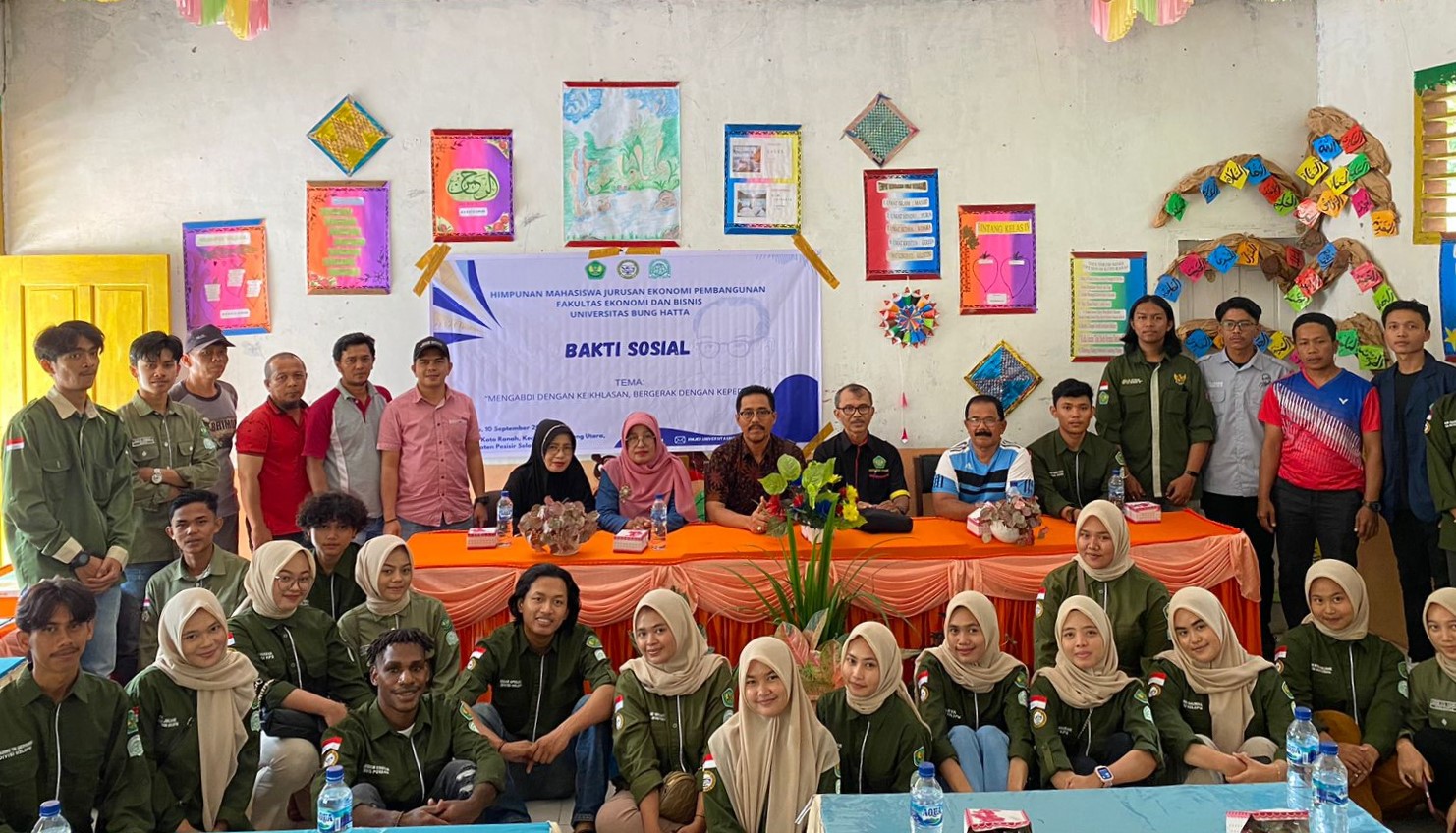 Bakti Sosial Prodi Ekonomi Pembangunan Menggagas Rumah Baca