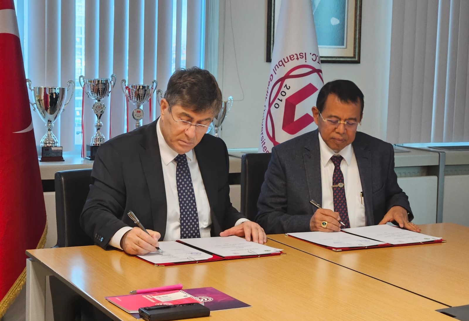 Perluas Jejaring Internasional, Universitas Bung Hatta Tandatangani Naskah Kerjasama dengan Istambul Gedik University, urki