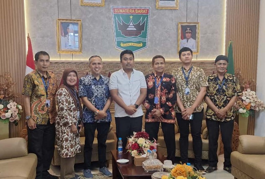 Perkuat Silahturahmi, Wagub Sumbar Vasco Ruseimy Jamu Kedatangan Pimpinan Universitas Bung Hatta