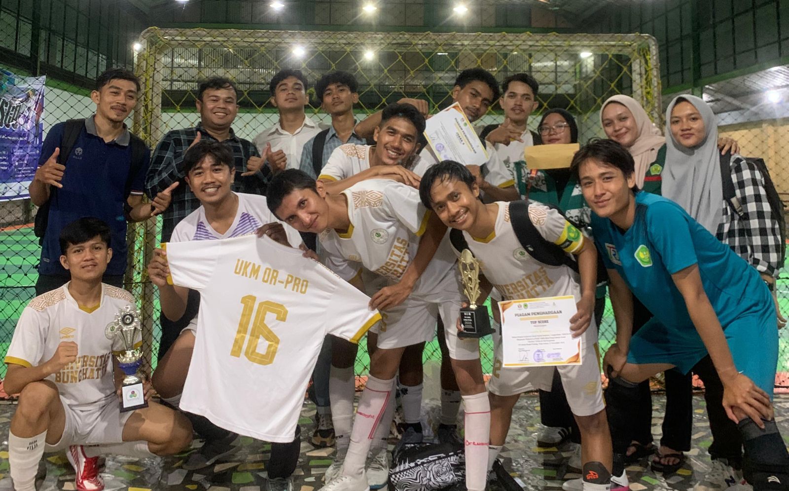 Tim Futsal Universitas Bung Hatta Juara 2 Futsal Social Students Competition Se-Sumbar