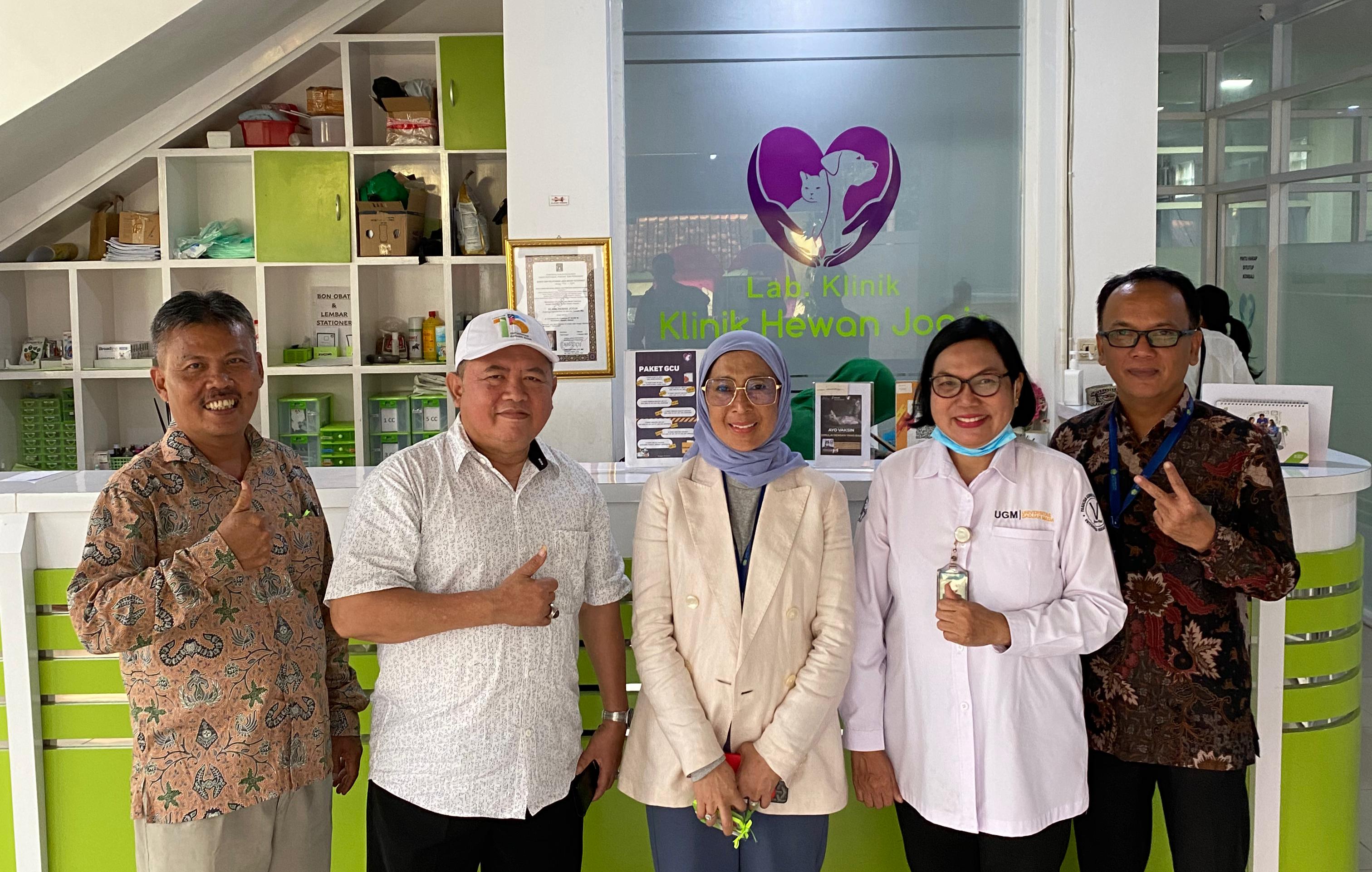 Universitas Bung Hatta Kunjungi Klinik Hewan Jogja