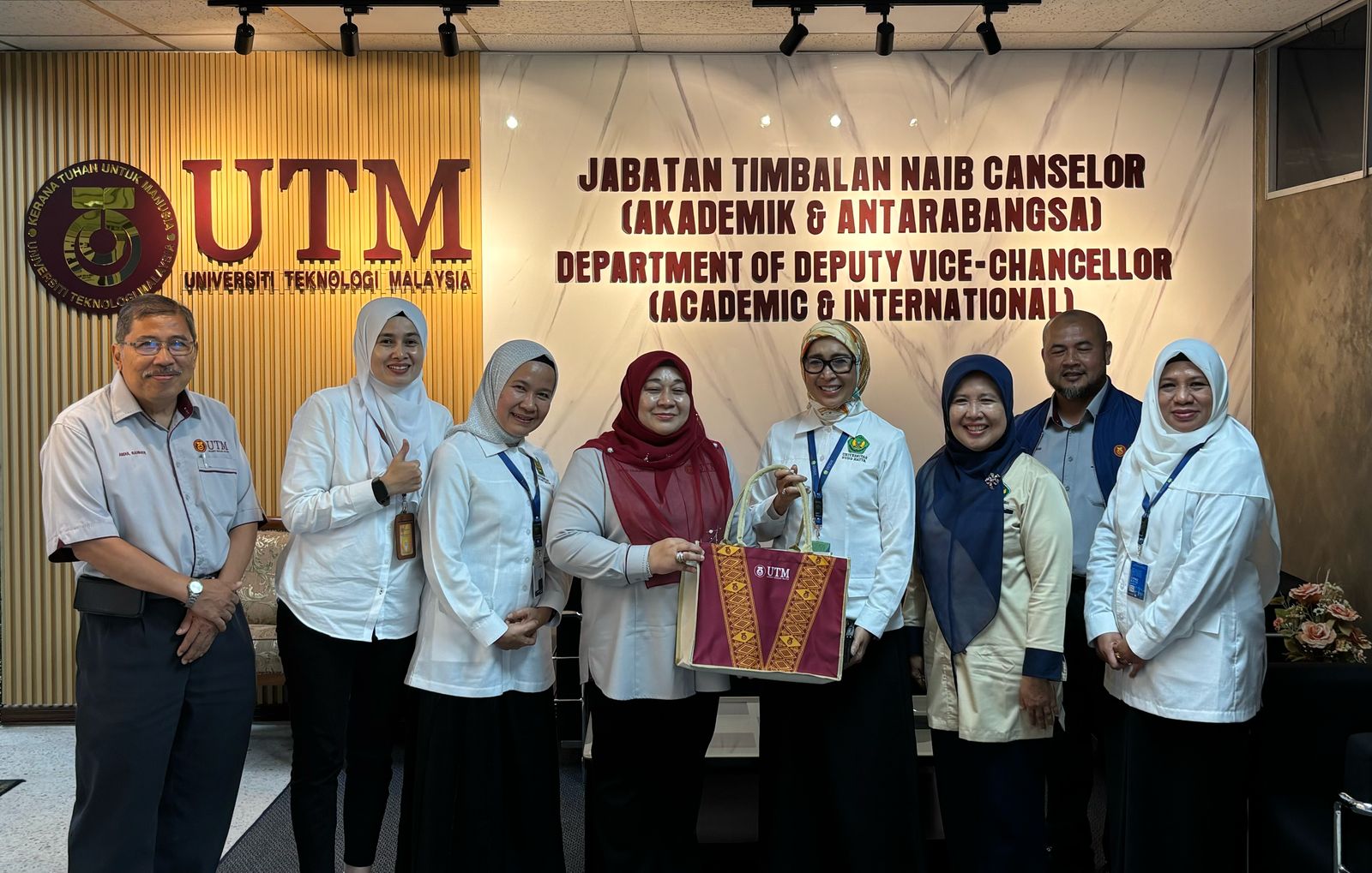 Rektor Universitas Bung Hatta dan Timbalan Naib Canselor Akademik Antarabangsa UTM Bahas Penguatan Kolaborasi Akademik